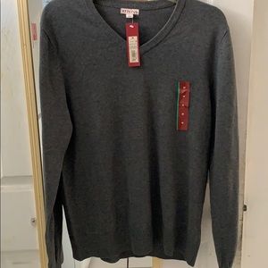 Gray V-neck long sleeve